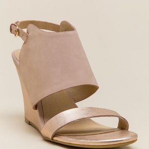 Metallic Baja Block Wedges in Rose Gold